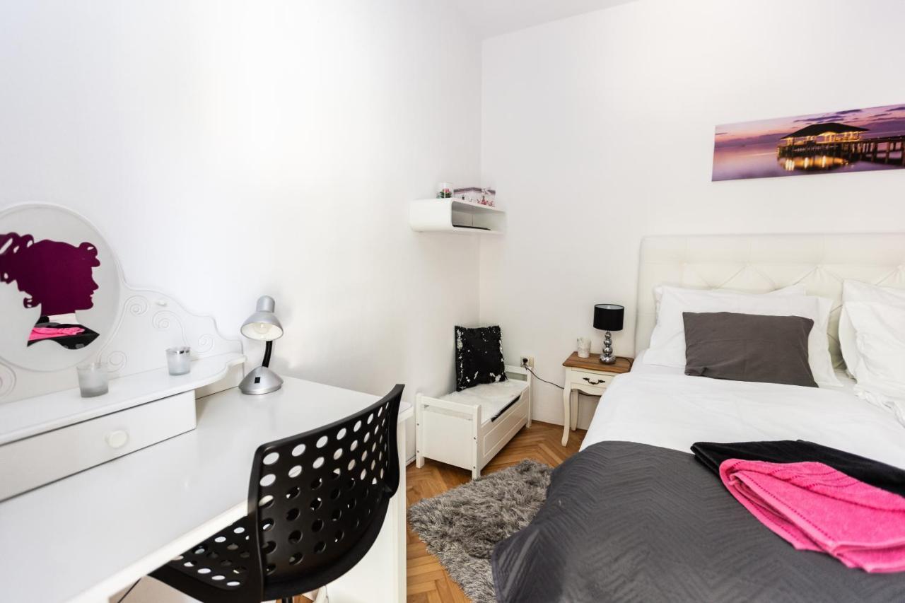 Luxury Apartments Mia Подстрана Экстерьер фото