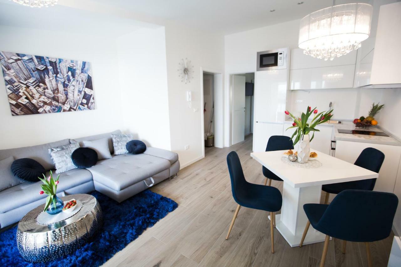 Luxury Apartments Mia Подстрана Экстерьер фото