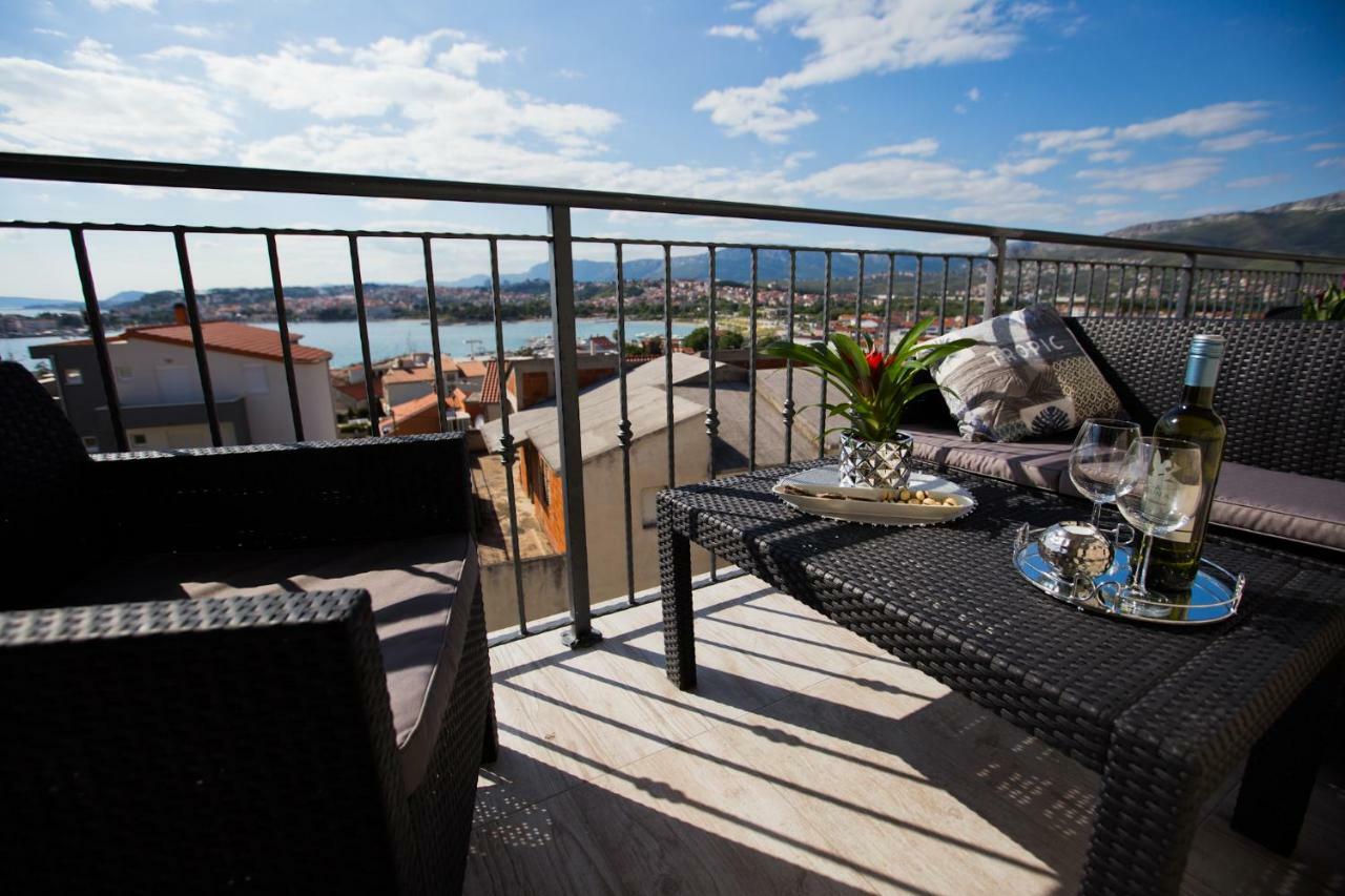Luxury Apartments Mia Подстрана Экстерьер фото